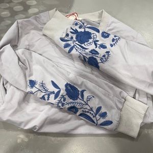 Dress up crew neck with flowers sleeves back and front plain